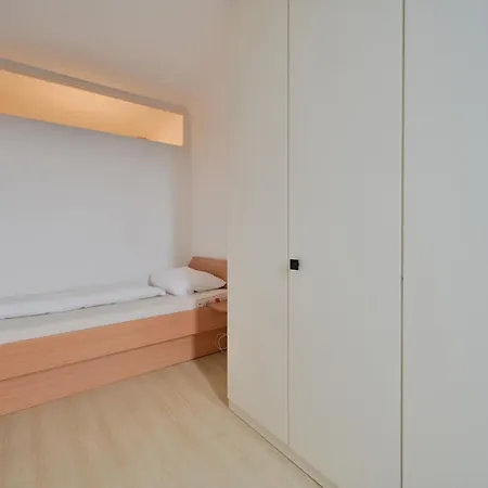 Nebel 3-6-3 Apartment *